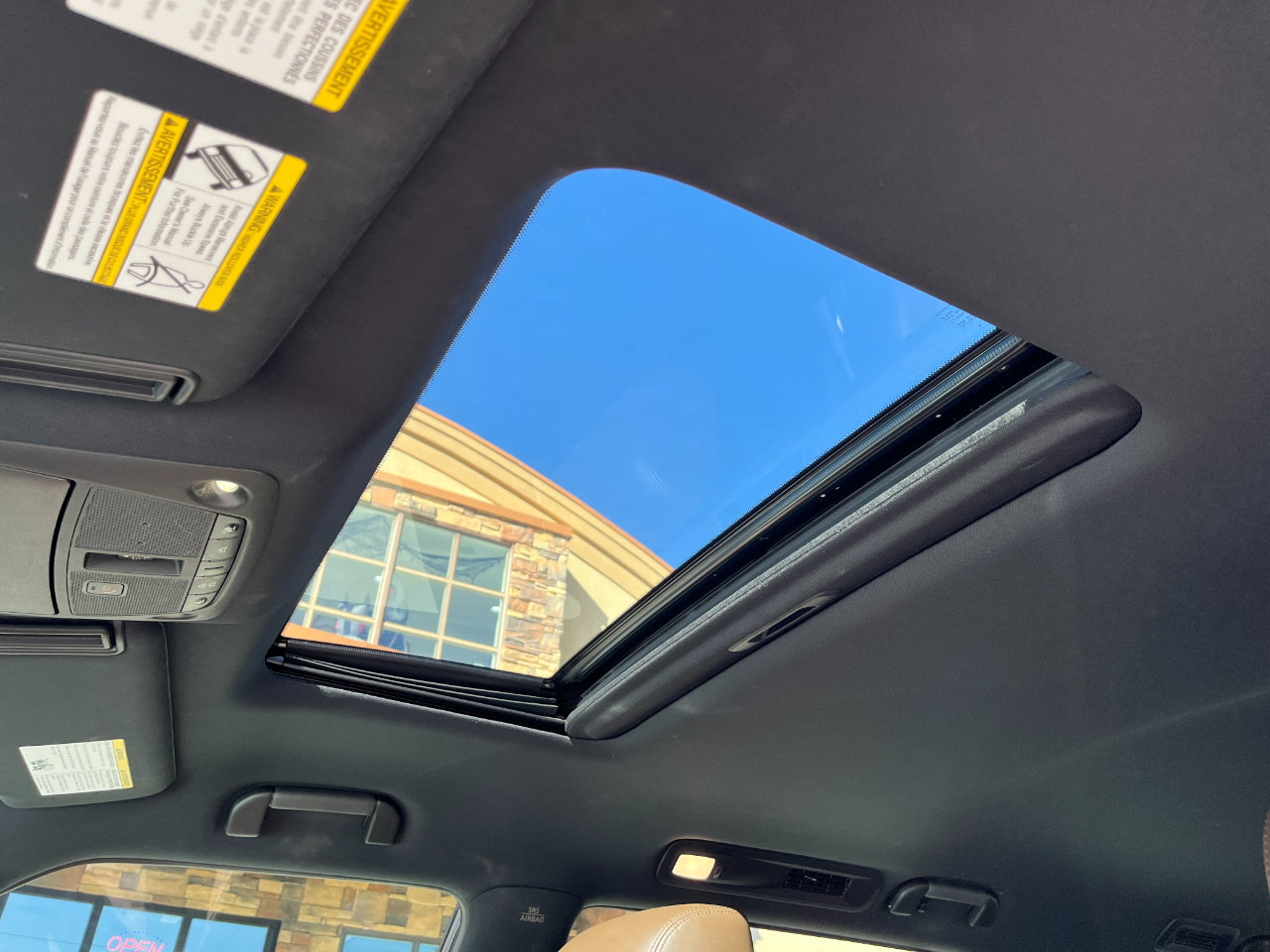 Used 2022 Nissan Armada Platinum w/ Captain's Chairs Package image 31