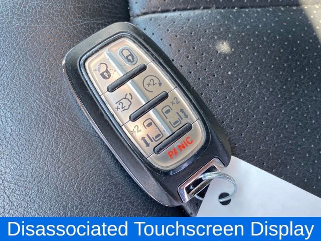 Used 2021 Chrysler Pacifica Touring-L image 25