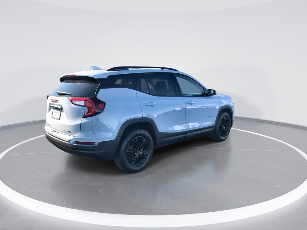 Used 2023 GMC Terrain AT4 image 8