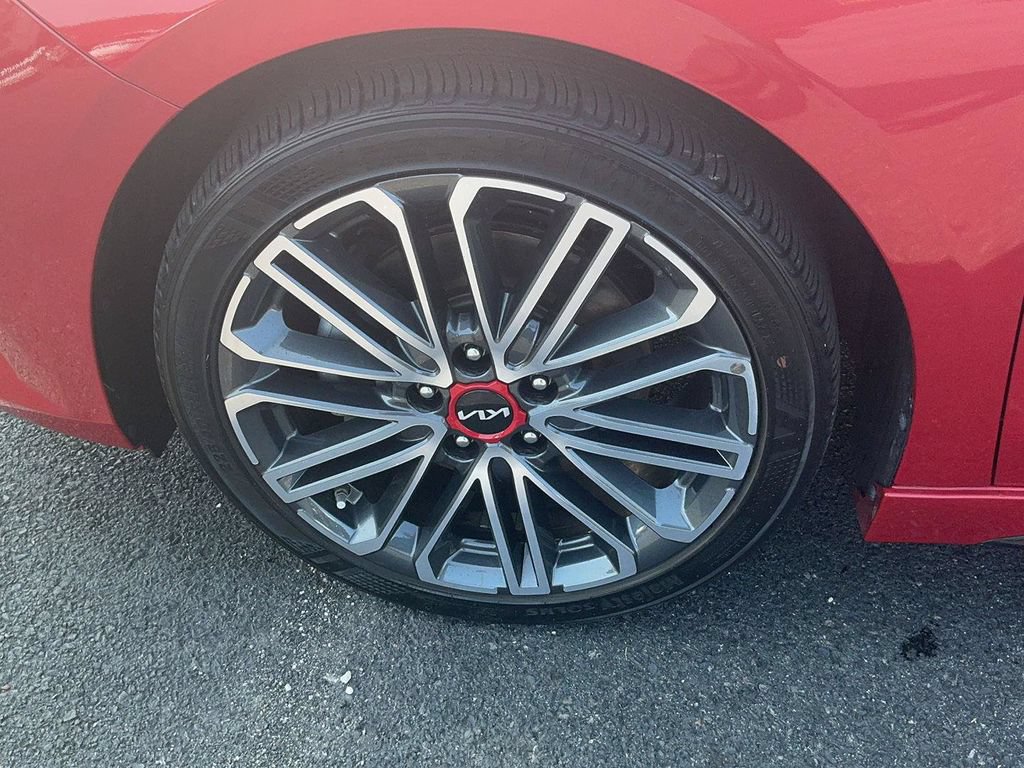 Used 2023 Kia Forte GT w/ GT2 Package FWD image 12