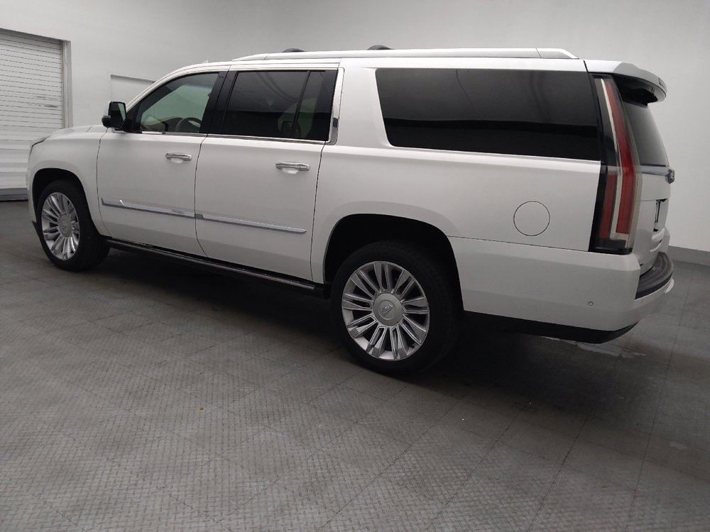Used 2017 Cadillac Escalade ESV Platinum RWD image 3