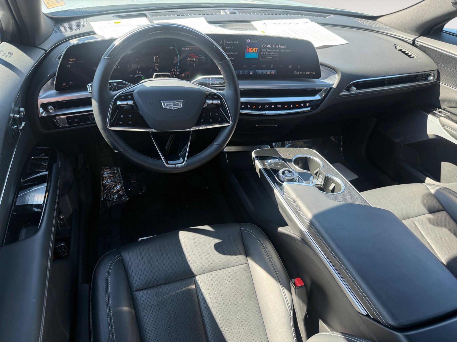 Used 2024 Cadillac Lyriq Sport w/ LPO, Floor Liner Package AWD/4WD image 15