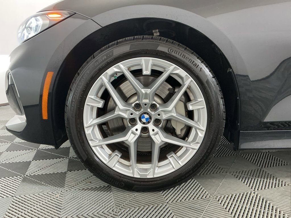 Certified 2025 BMW 330i Sedan w/ Premium Package RWD image 33