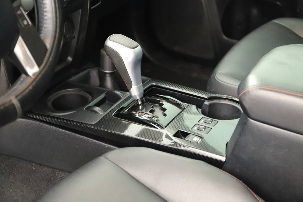 Used 2021 Toyota 4Runner TRD Off-Road Premium w/ Moonroof Package AWD/4WD image 17