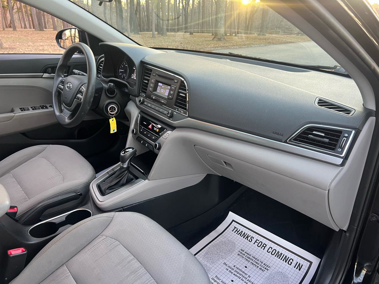 Used 2018 Hyundai Elantra SE image 16