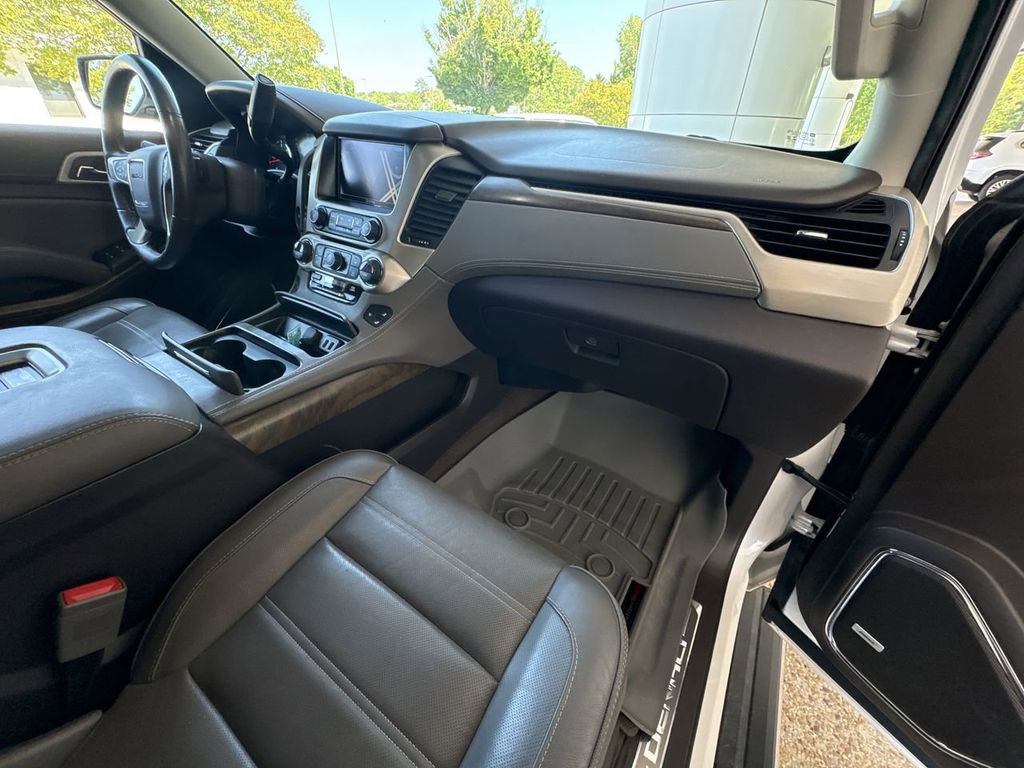 Certified 2019 GMC Yukon Denali w/ Denali Ultimate Package AWD/4WD image 30
