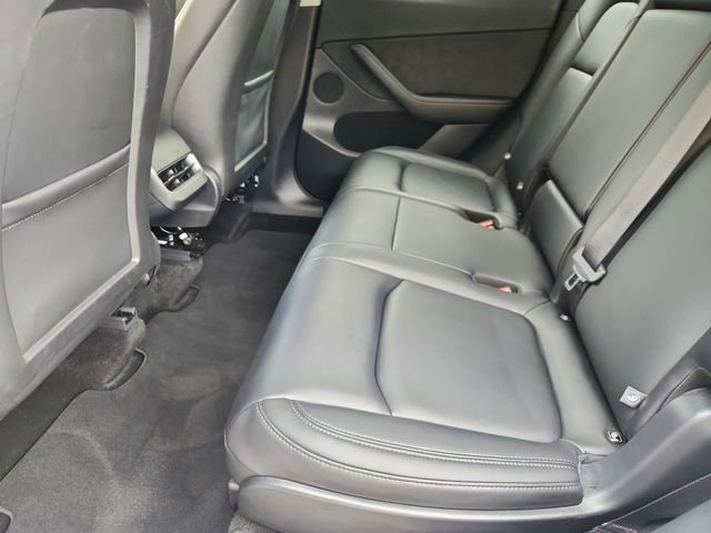 Used 2025 Tesla Model Y Long Range AWD/4WD image 24