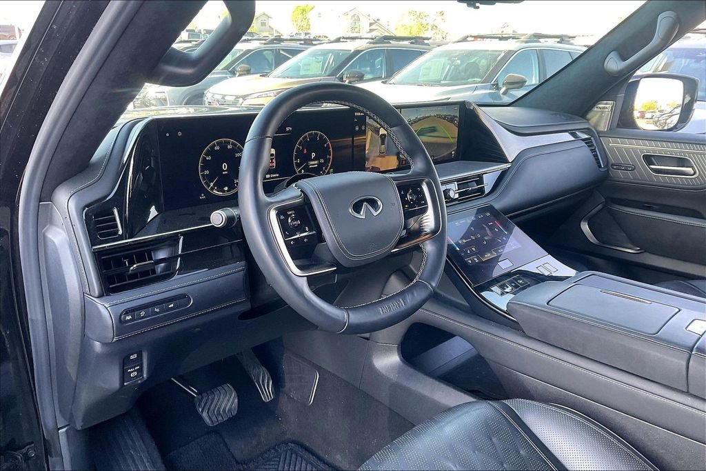 Used 2025 INFINITI QX80 Autograph image 13