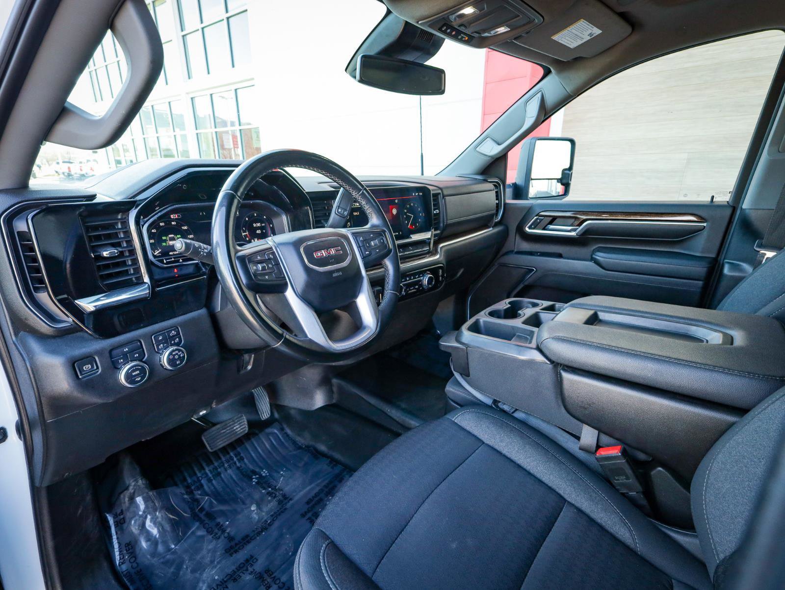 Used 2024 GMC Sierra 3500 SLE w/ SLE Convenience Package image 12