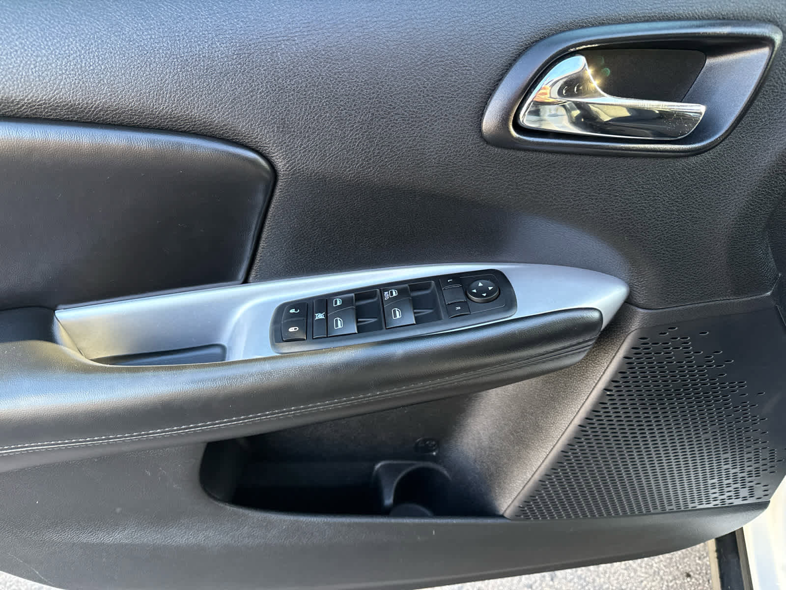 Used 2012 Dodge Journey SXT w/ Popular Equipment Group image 10