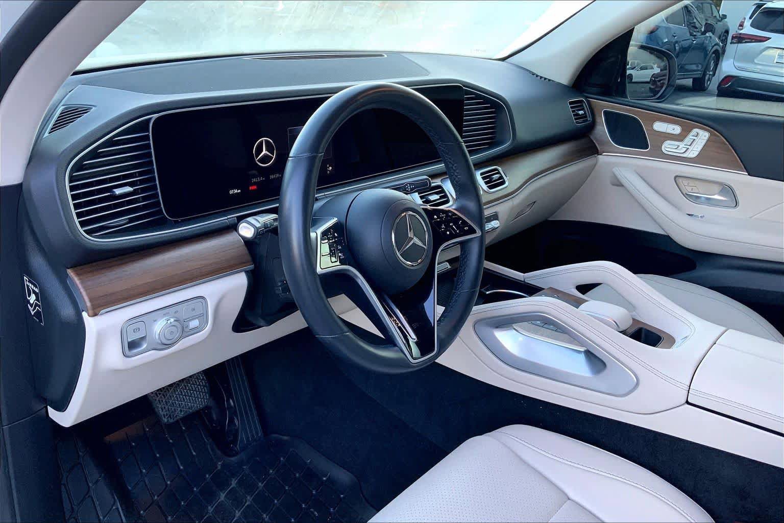 Used 2024 Mercedes-Benz GLE 450 4MATIC image 17