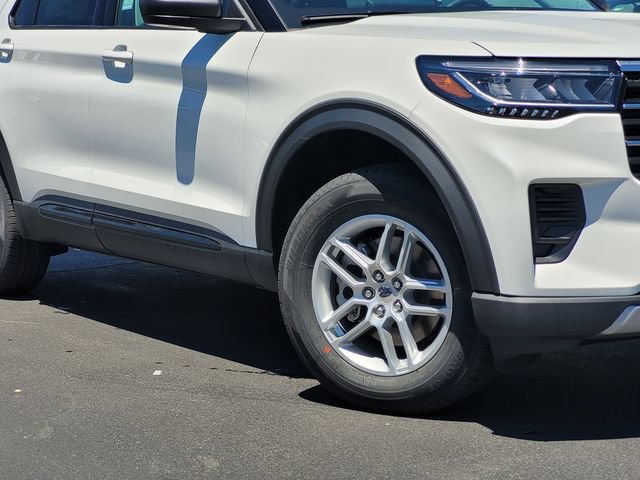 New 2026 Ford Explorer Active AWD/4WD image 2