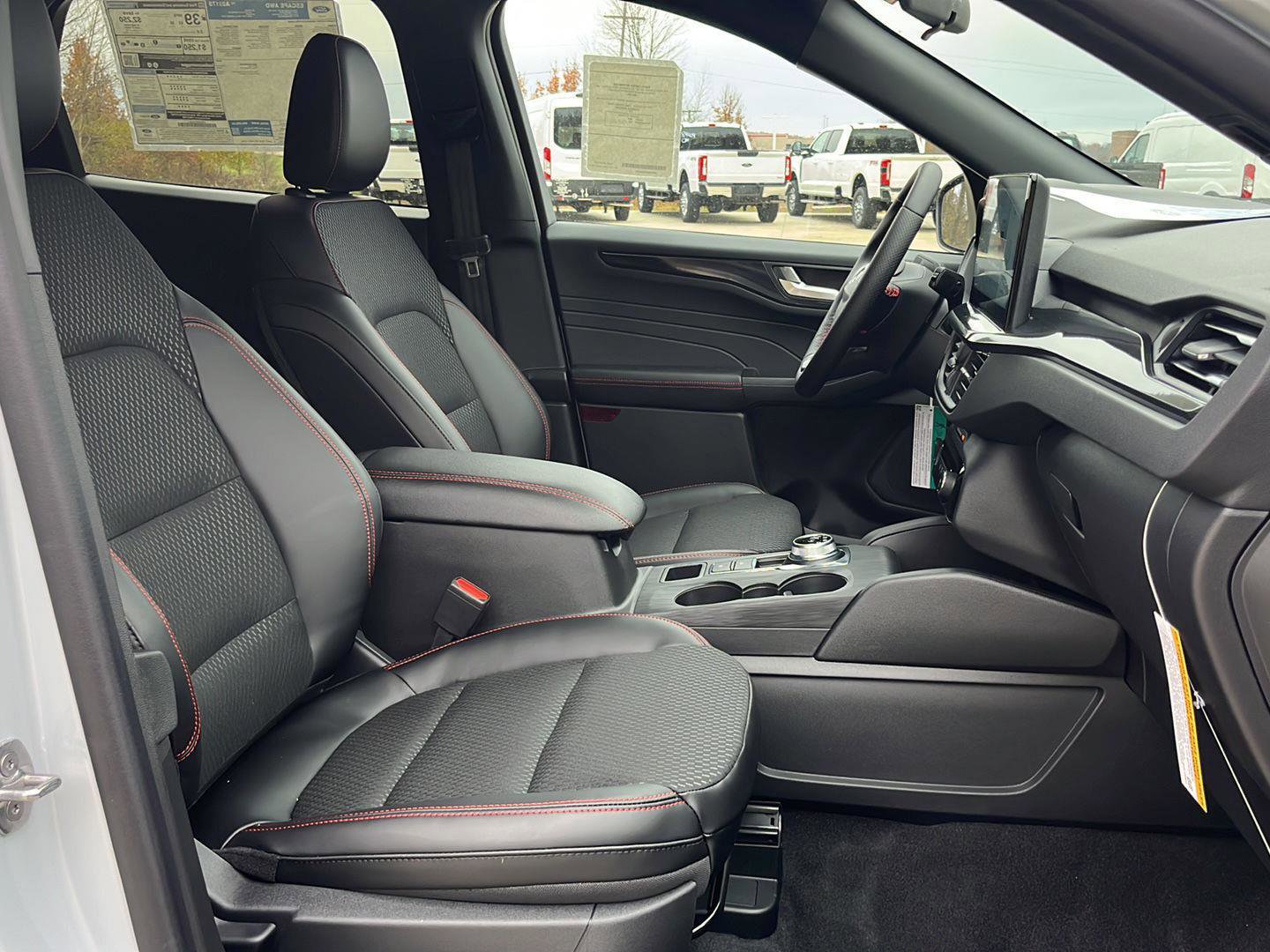 New 2026 Ford Escape ST-Line Select w/ Tech Pack #1 AWD/4WD image 29