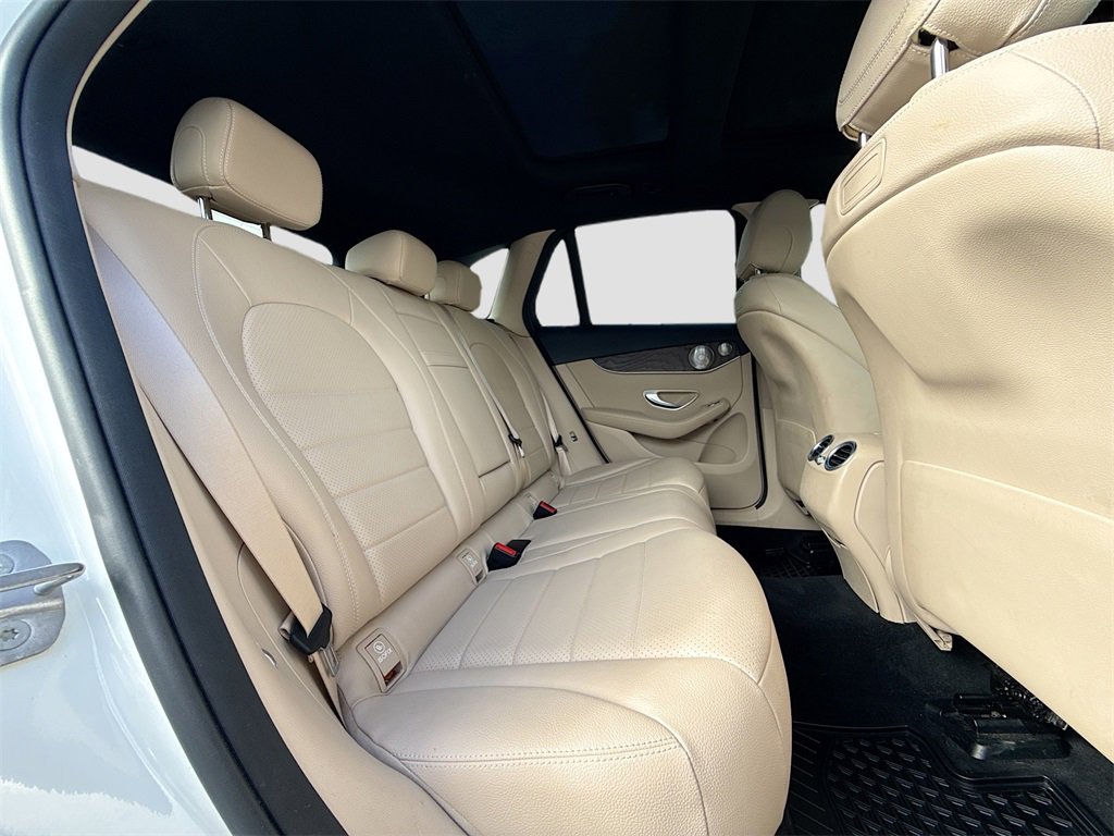 Used 2018 Mercedes-Benz GLC 300 4MATIC w/ Multimedia Package image 29