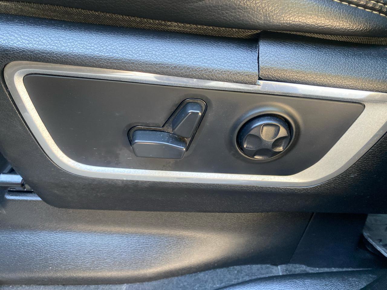 Used 2021 RAM 1500 Laramie w/ Sport Appearance Package AWD/4WD image 29