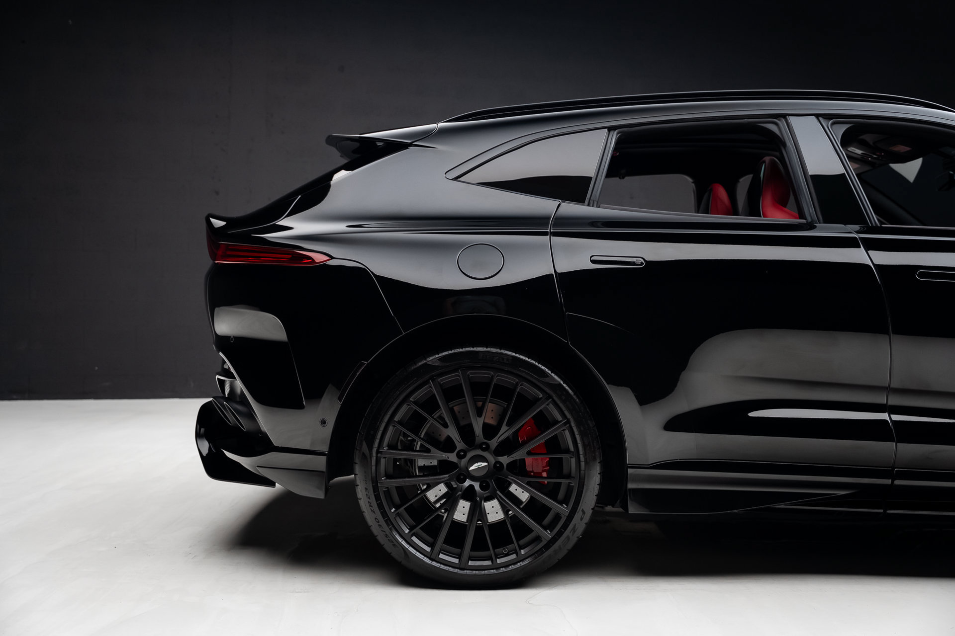 Used 2023 Aston Martin DBX 707 AWD/4WD image 35