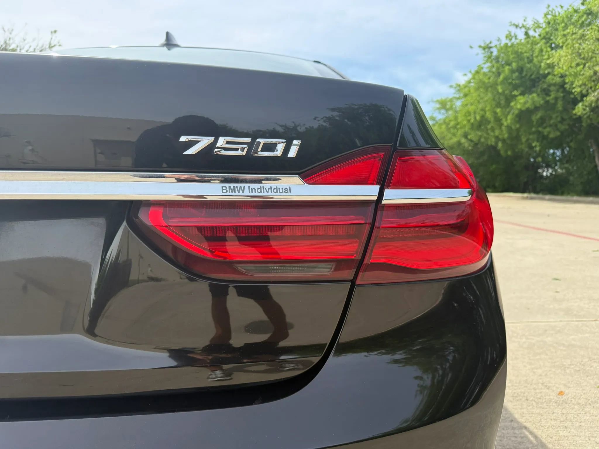 Used 2016 BMW 750i xDrive AWD/4WD image 4