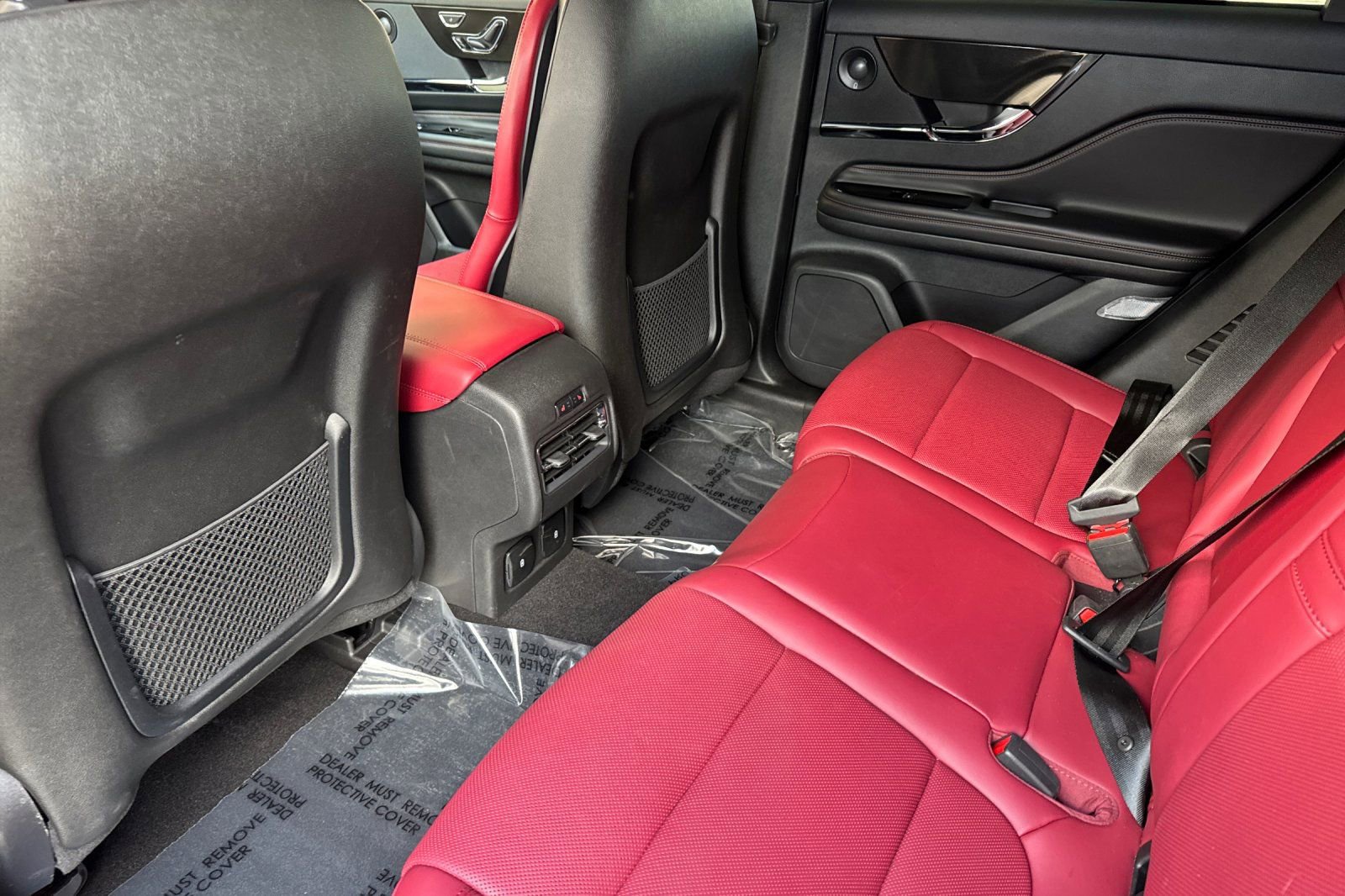 Used 2025 Lincoln Corsair Grand Touring w/ Equipment Group 302A image 12