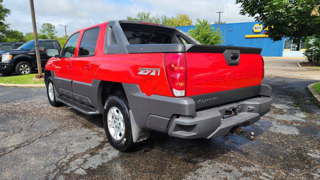 Used 2003 Chevrolet Avalanche 4x4 w/ Suspension Package, Off-Road image 5