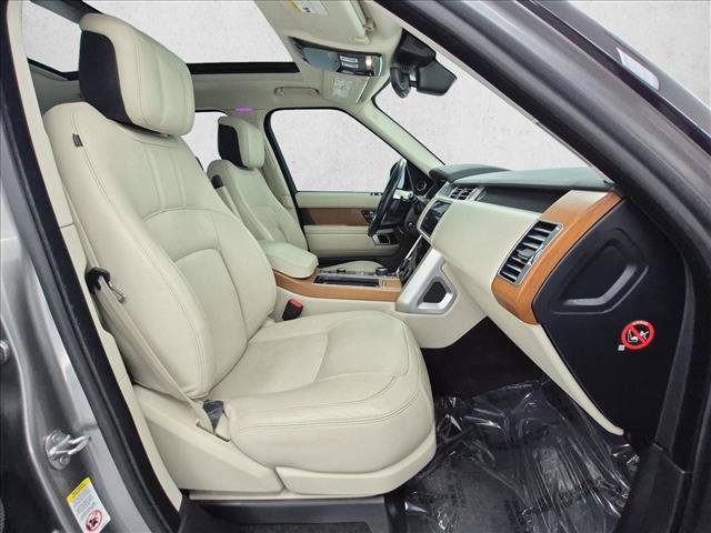Used 2018 Land Rover Range Rover HSE AWD/4WD image 25