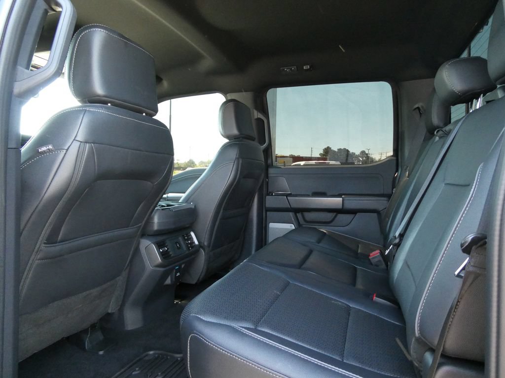 Used 2025 Ford F150 Lariat AWD/4WD image 19