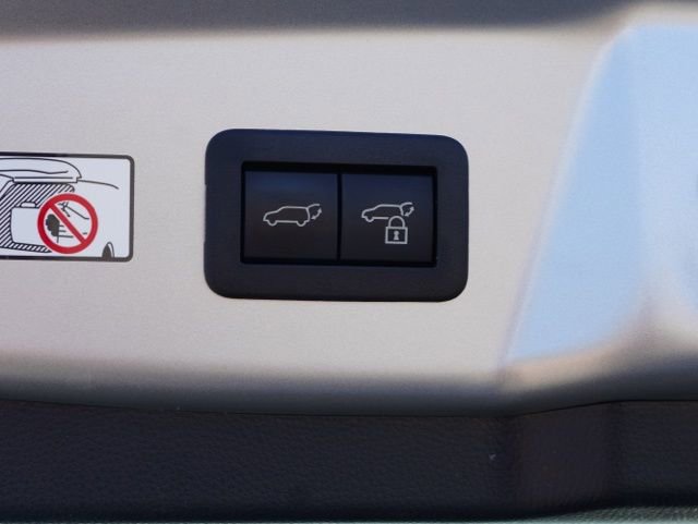 Used 2023 Toyota Prius Prime Premium image 43