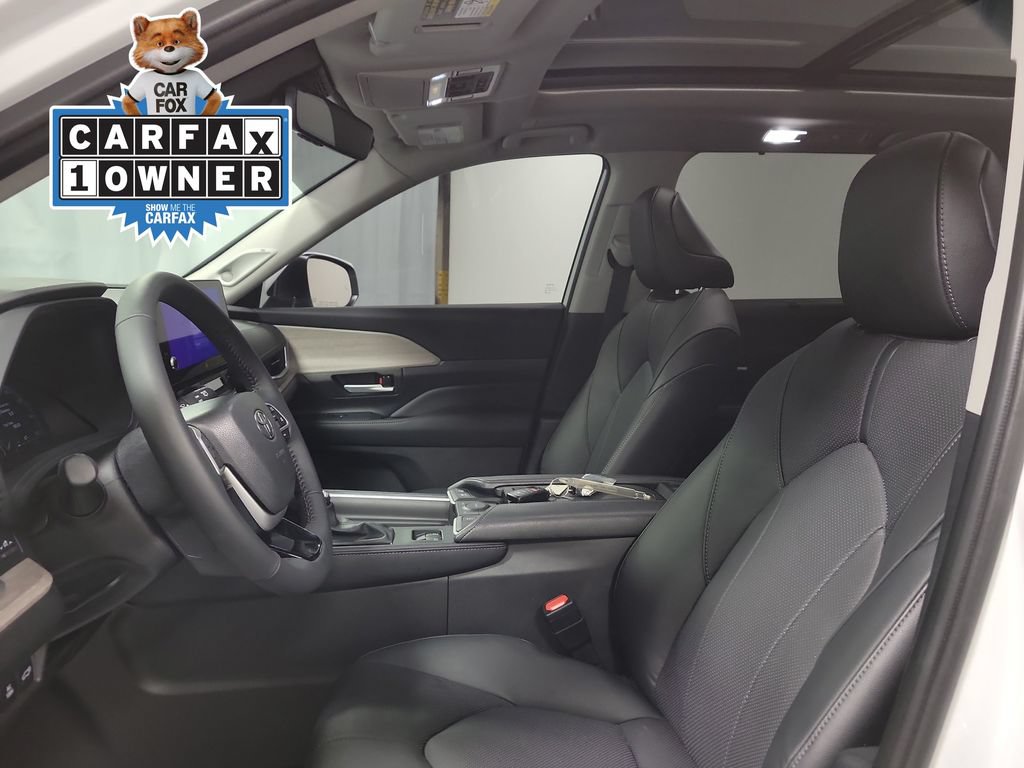 Used 2026 Toyota Grand Highlander AWD Hybrid image 15