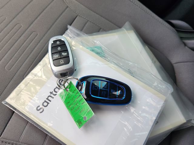 Used 2022 Hyundai Santa Cruz SEL w/ Cargo Package image 12