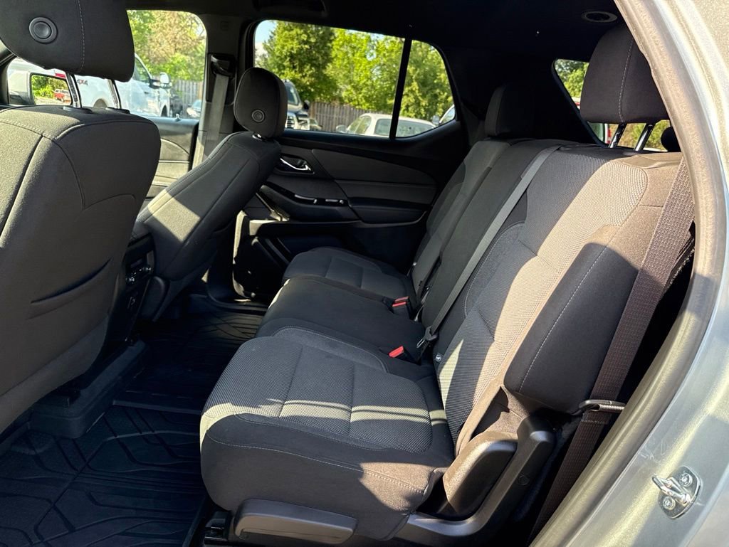 Used 2023 Chevrolet Traverse LT w/ LPO, Floor Liner Package AWD/4WD image 36