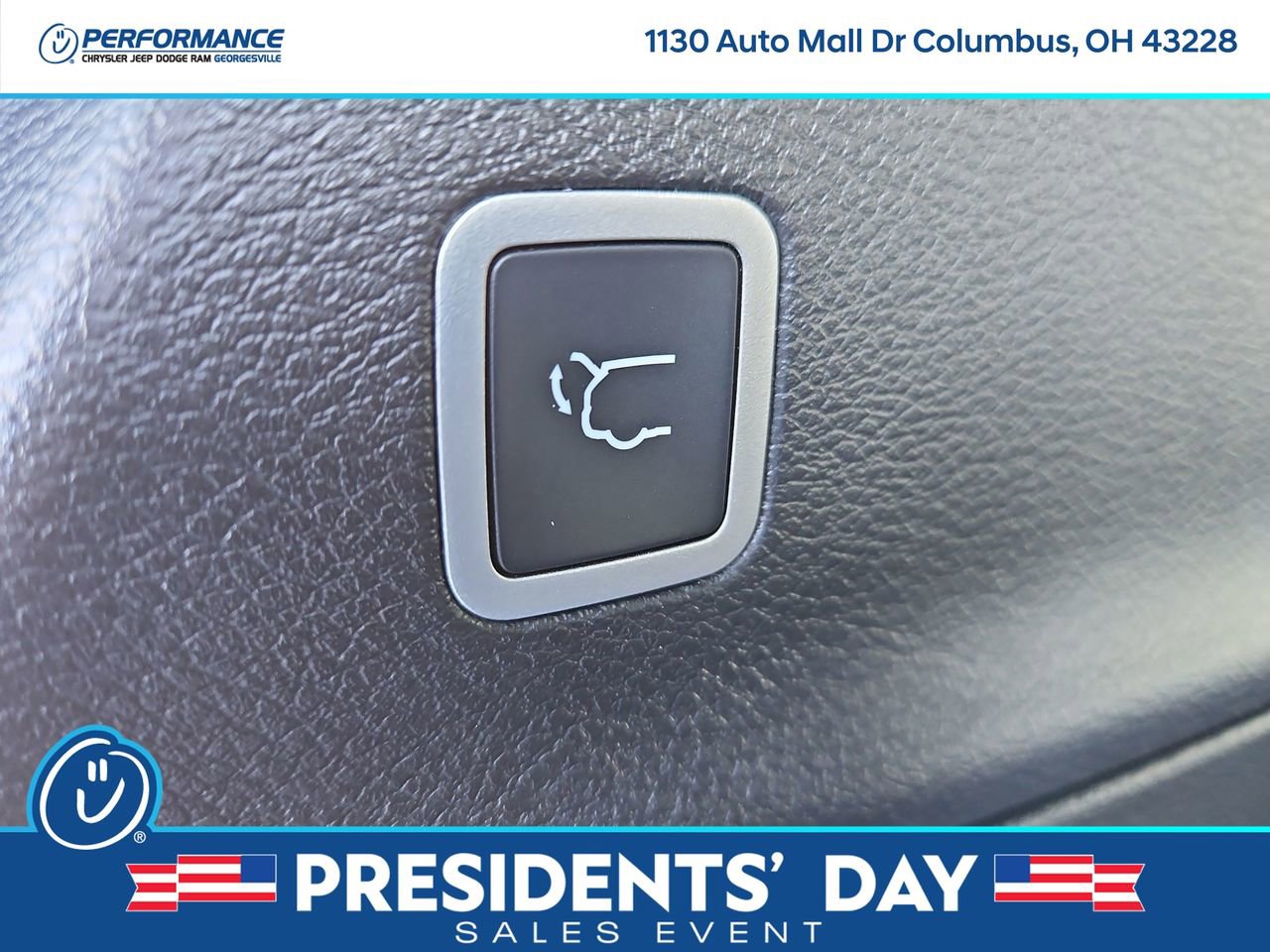 New 2026 Chrysler Pacifica Select image 12