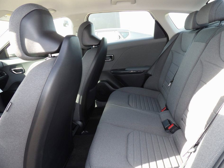 Used 2025 Kia K4 EX image 13