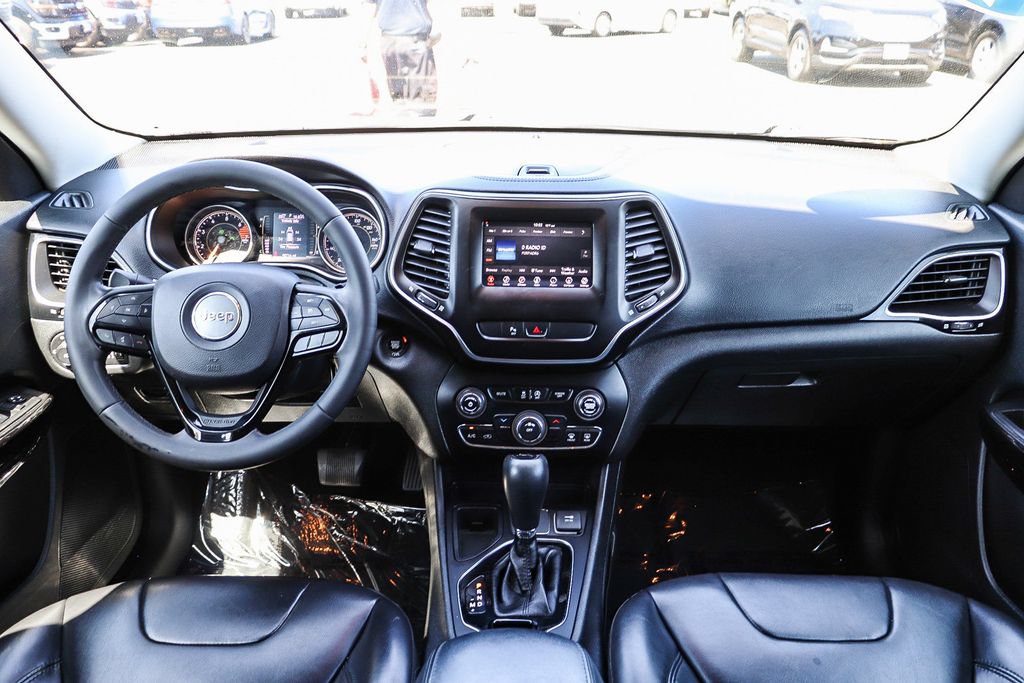Used 2020 Jeep Cherokee Latitude Plus FWD image 16