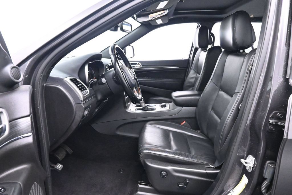 Used 2020 Jeep Grand Cherokee Limited AWD/4WD image 15