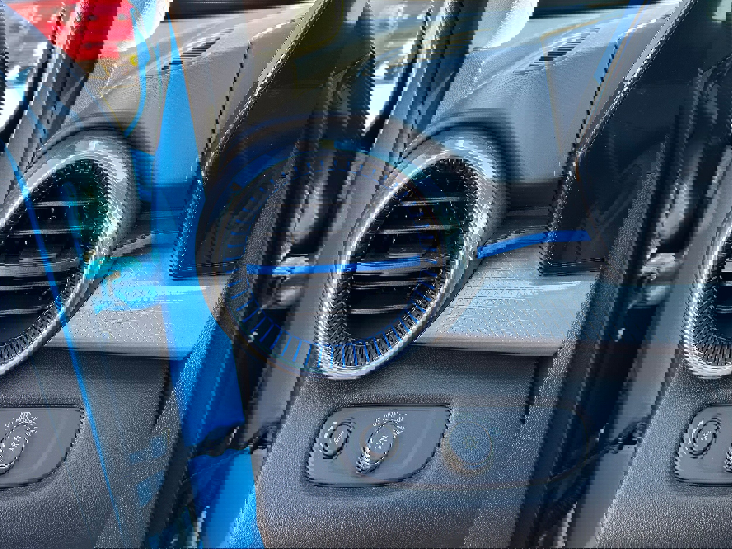 New 2026 Chevrolet Trax LT w/ Driver Confidence Package image 12