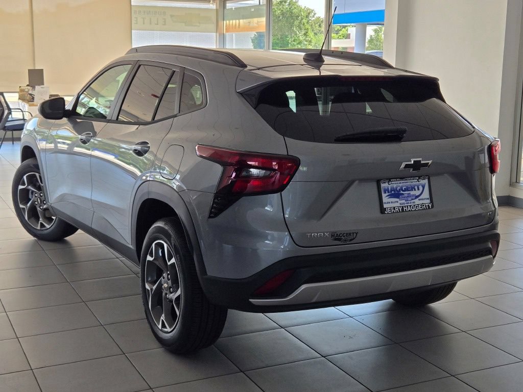 New 2026 Chevrolet Trax LT FWD image 12