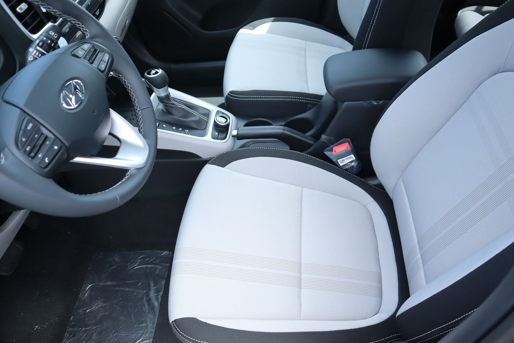 New 2026 Hyundai Venue SEL FWD image 17