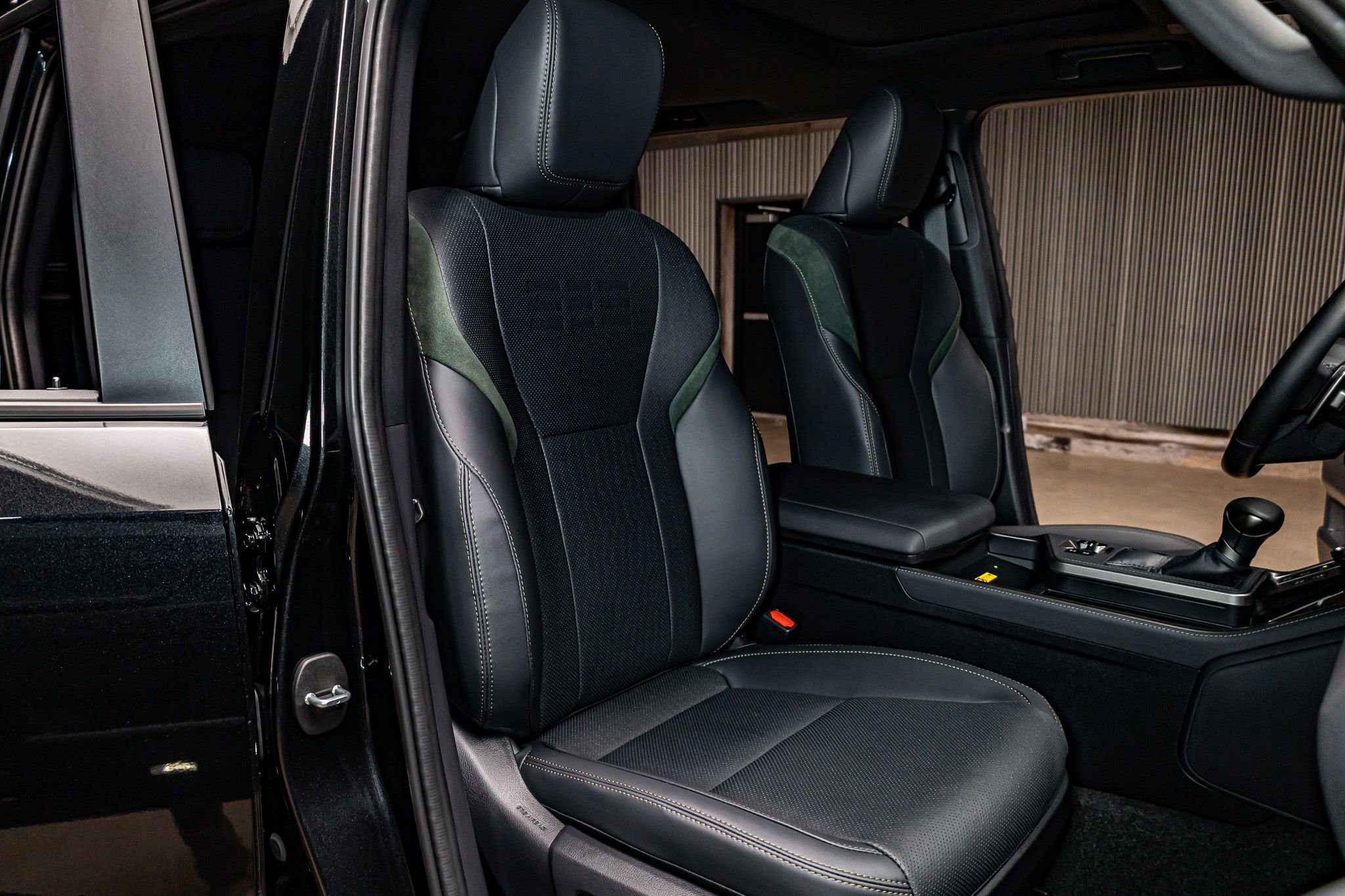 Used 2025 Lexus GX 550 image 28