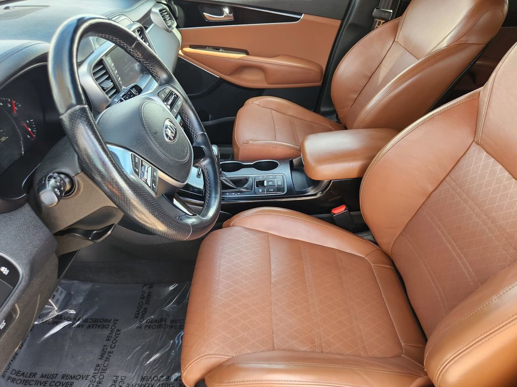 Used 2019 Kia Sorento SX image 4