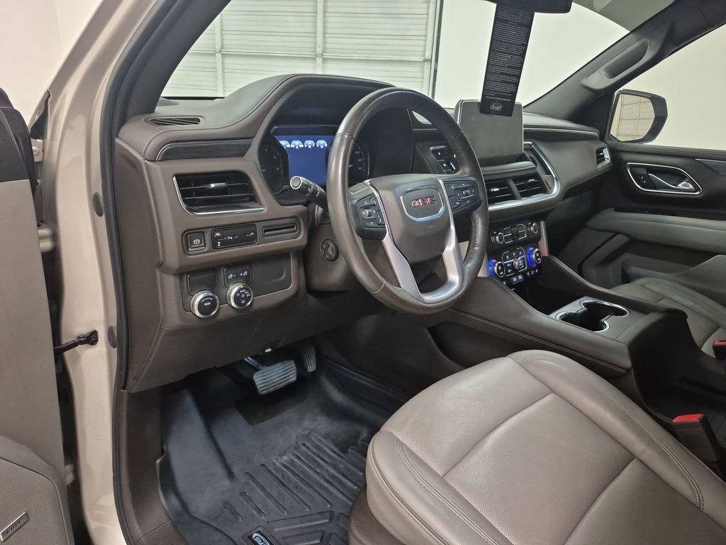 Used 2021 GMC Yukon SLT w/ SLT Premium Package image 10