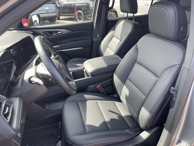 New 2026 Chevrolet Traverse LT w/ Driver Confidence Package AWD/4WD image 11