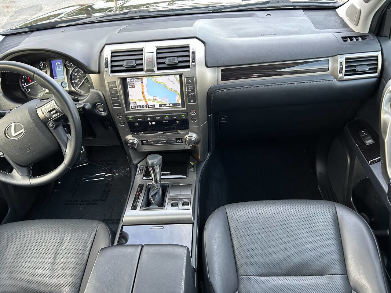 Used 2018 Lexus GX 460 image 18