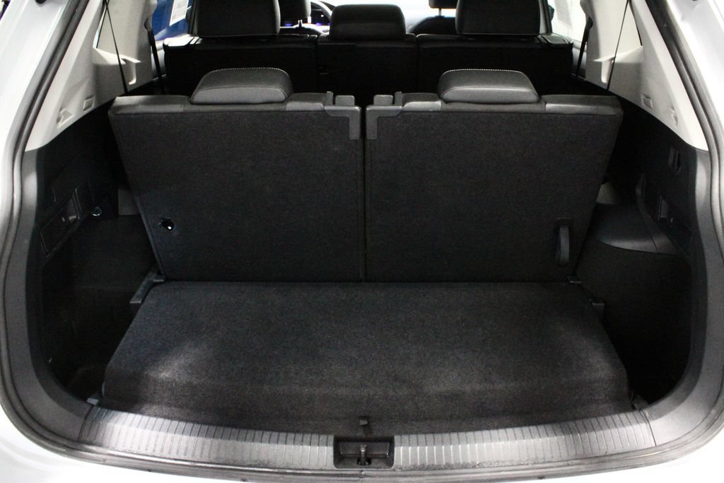 Used 2024 Volkswagen Tiguan SE FWD image 14