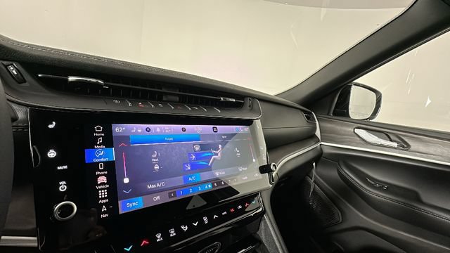 New 2026 Jeep Grand Cherokee L 4WD image 31