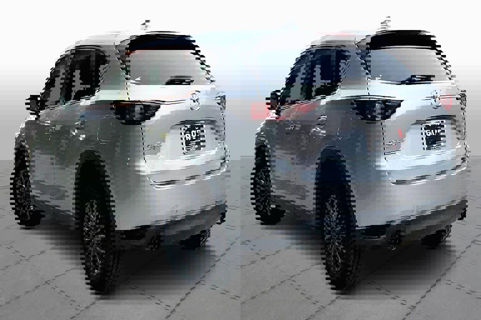 Used 2017 MAZDA CX-5 Touring image 11