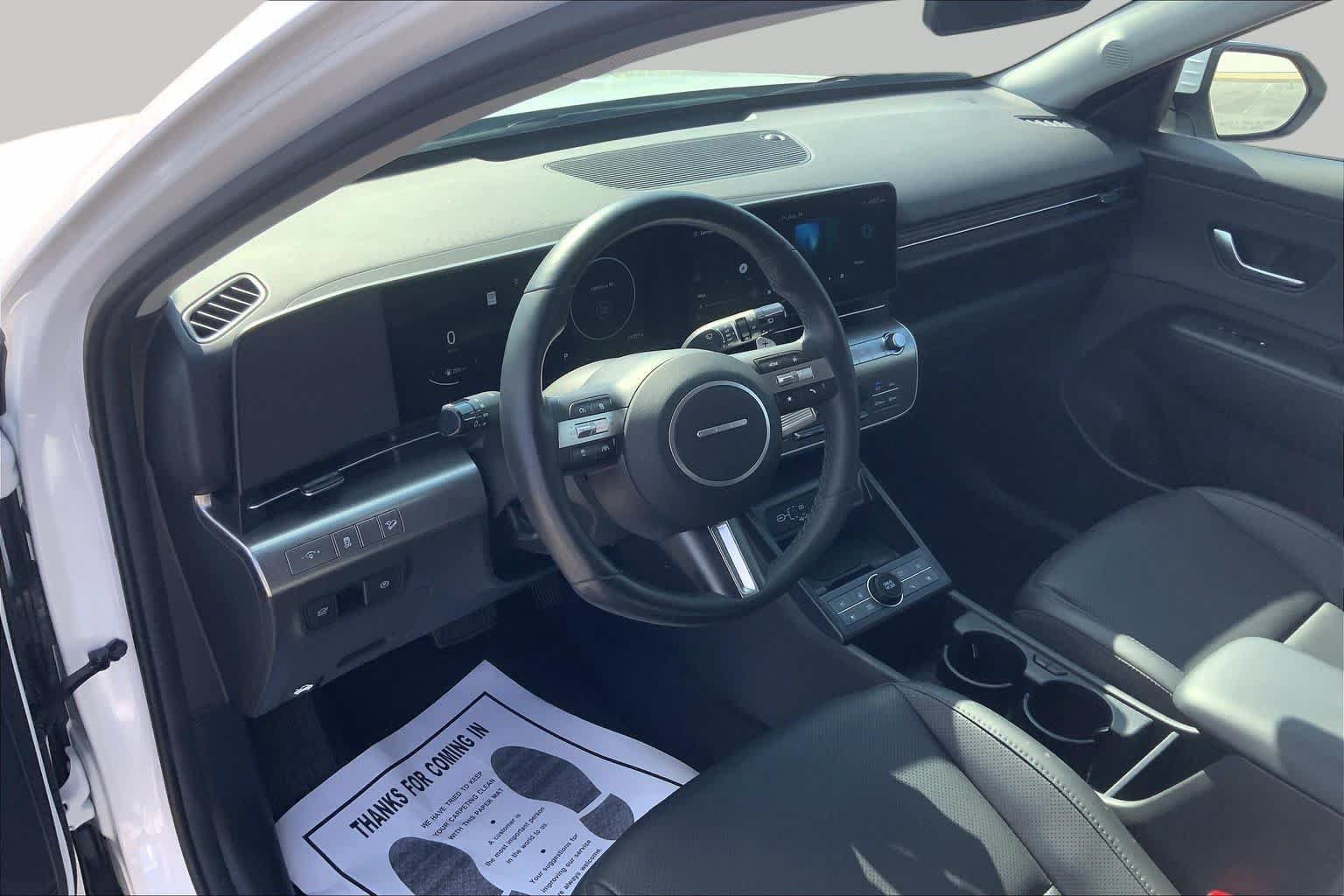 Used 2024 Hyundai Kona Limited FWD image 17