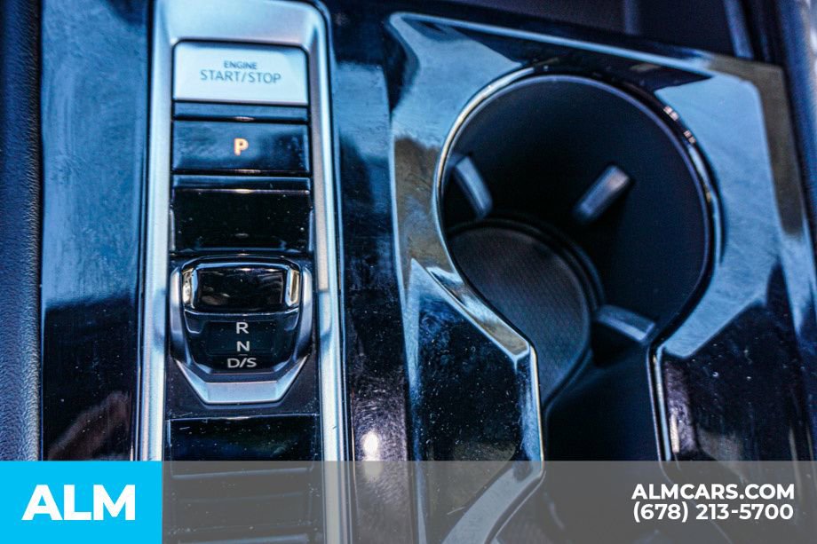 Used 2024 Volkswagen Atlas Cross Sport SE image 45