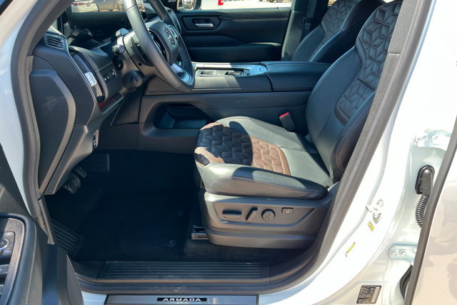 Used 2025 Nissan Armada Platinum Reserve AWD/4WD image 17