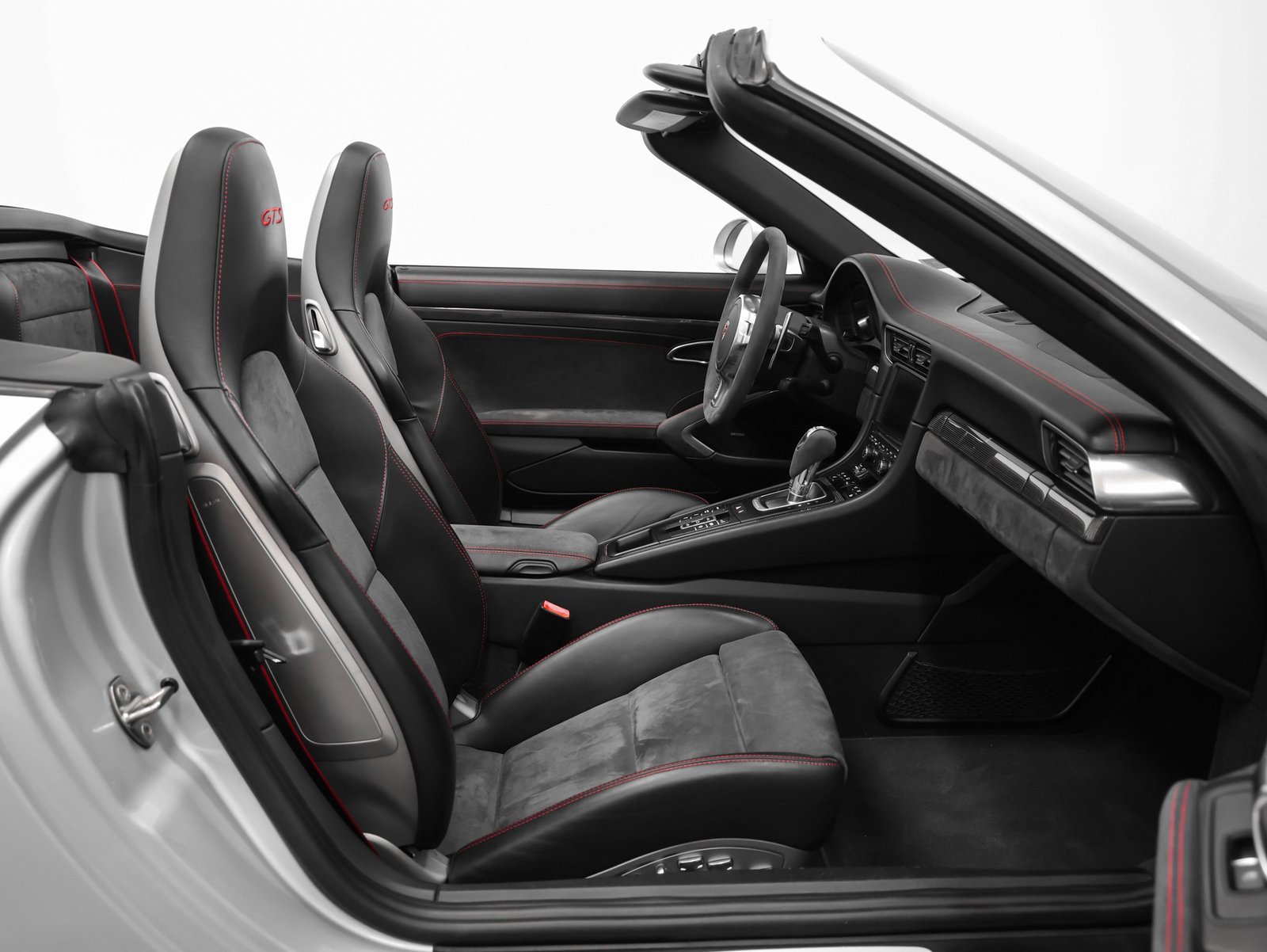 Used 2015 Porsche 911 Carrera GTS image 25