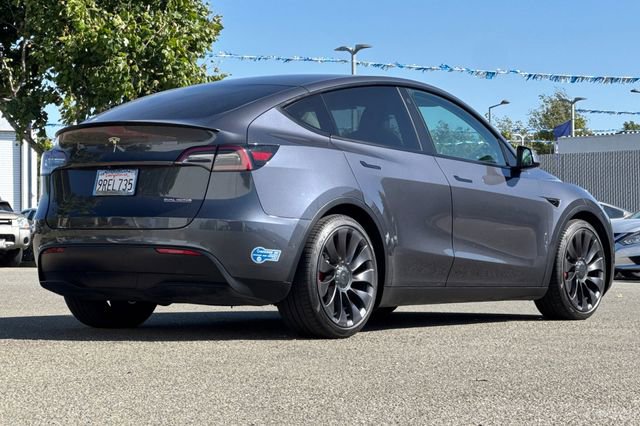 Used 2021 Tesla Model Y Performance AWD/4WD image 4