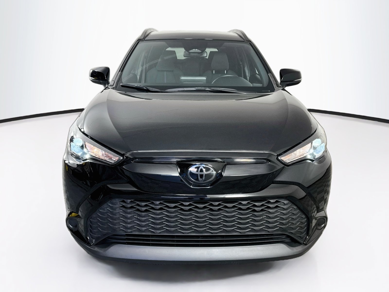 Certified 2025 Toyota Corolla Cross AWD Hybrid image 2